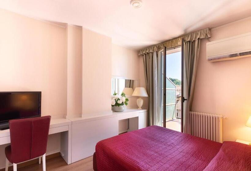 חדר דלוקס עם נוף, Dei Tigli