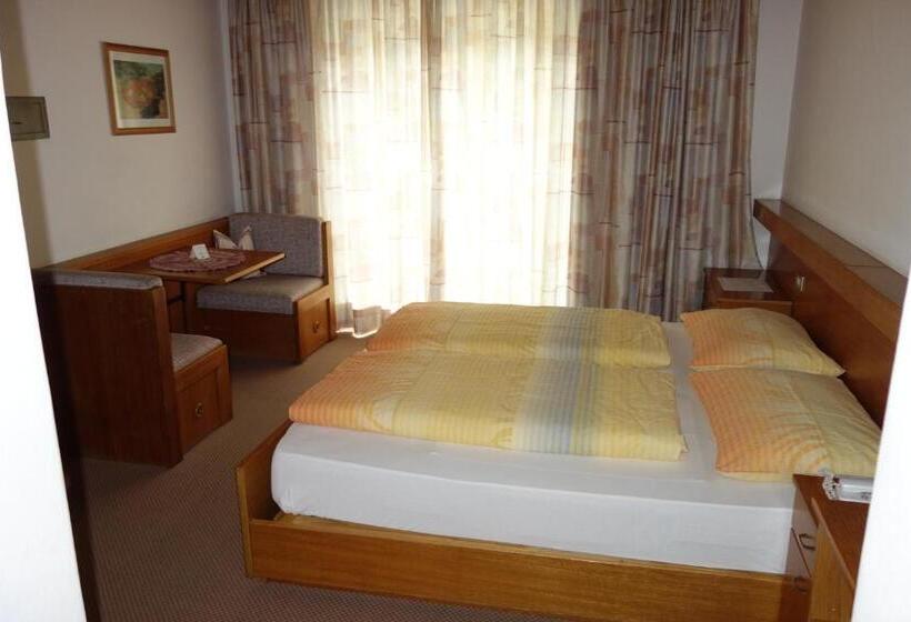 스탠다드 룸, Elisabeth