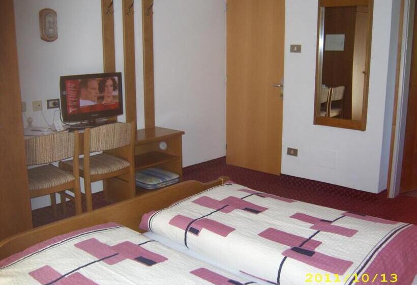 스탠다드 룸, Elisabeth