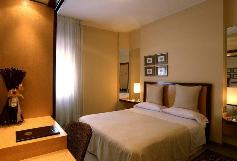 חדר קלאסי, Globo