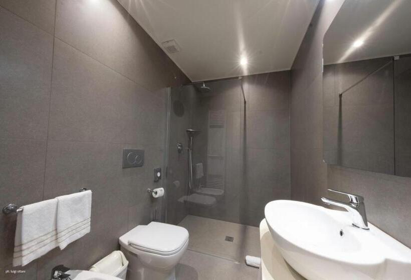 חדר סופריור, Globo