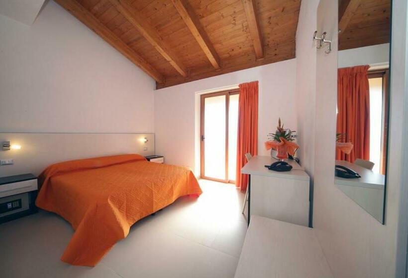 スタンダードルーム, Incontro