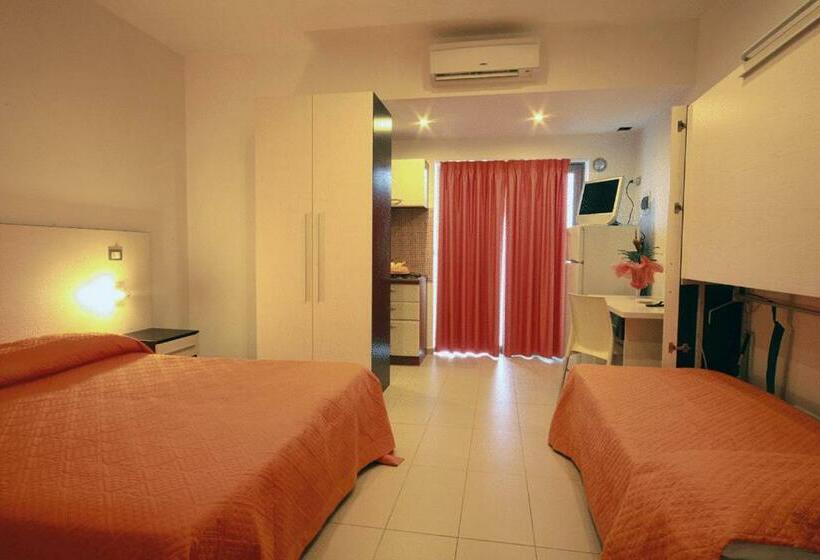 スタンダードトリプルルーム, Incontro