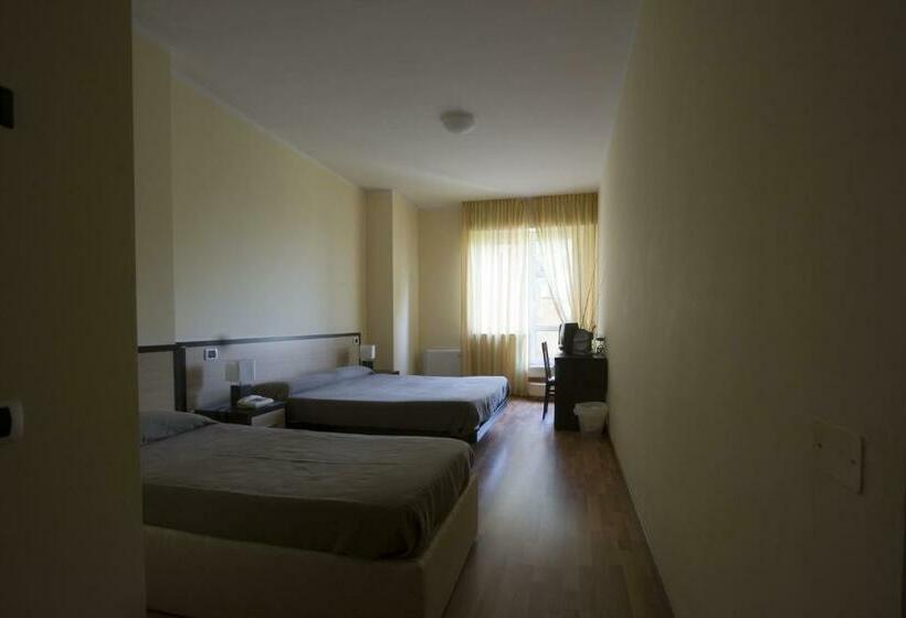 Четырехместный Номер Стандарт, La Fonte