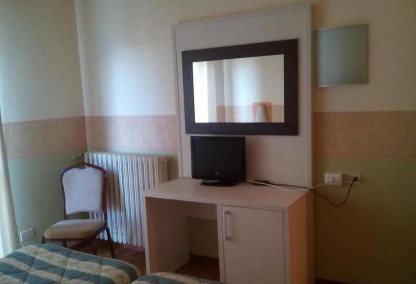 Номер Стандарт, La Fonte