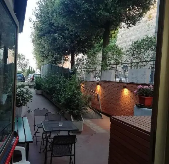 エコノミールーム, La Fonte