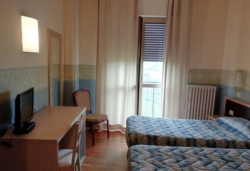 Номер Стандарт, La Fonte