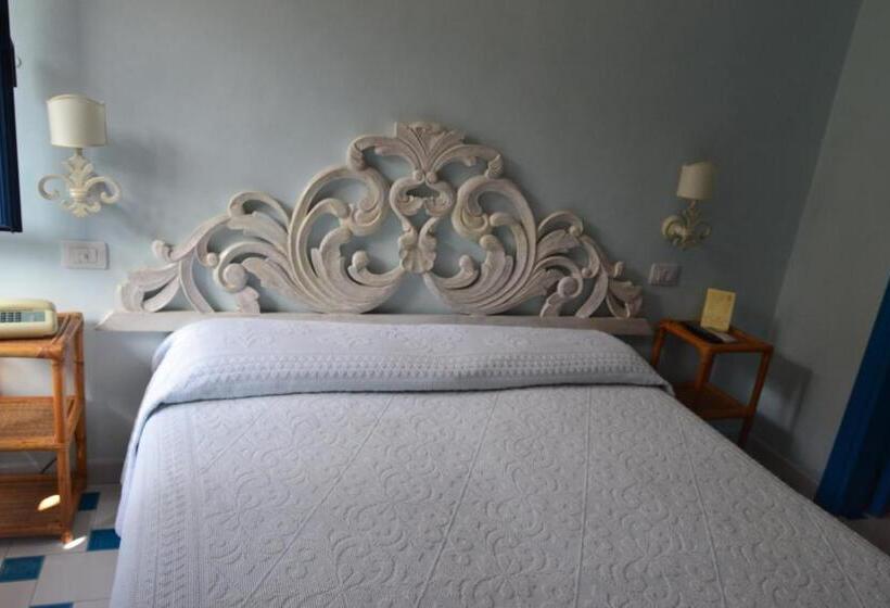 חיבור הדירה עם חדר שינה אחד, La Lampara