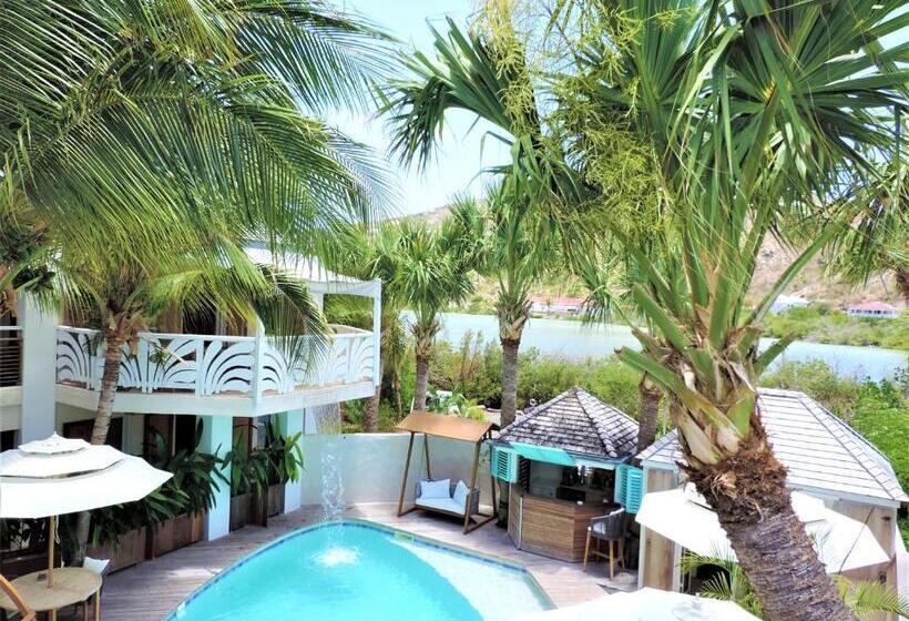 سوییت با چشمانداز استخر, Les Ondines Sur La Plage