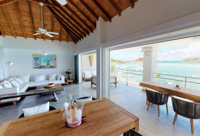 سوییت لوکس, Les Ondines Sur La Plage