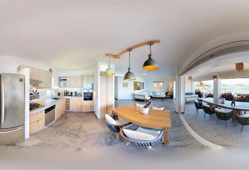 سوییت لوکس, Les Ondines Sur La Plage