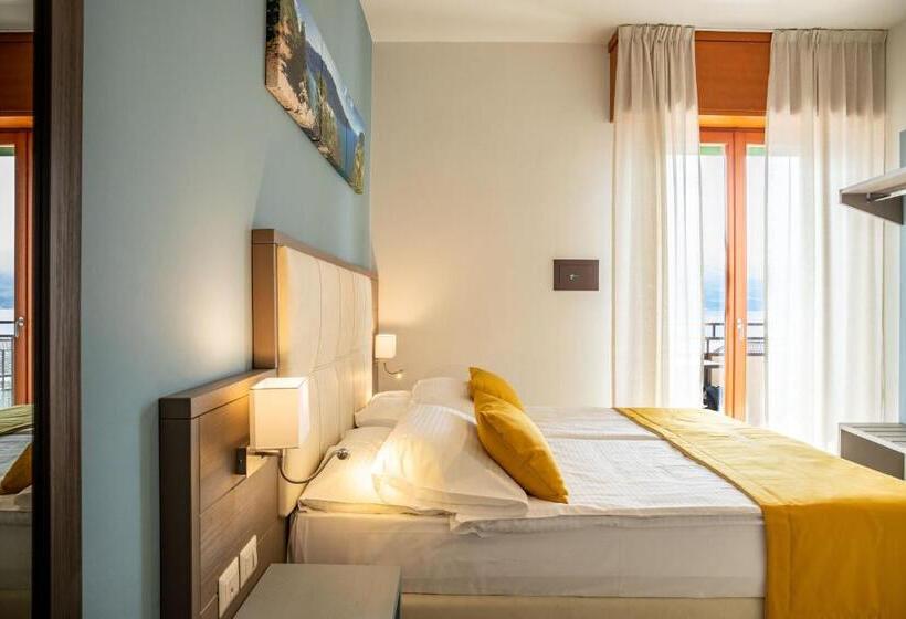 高级大房间, Limone