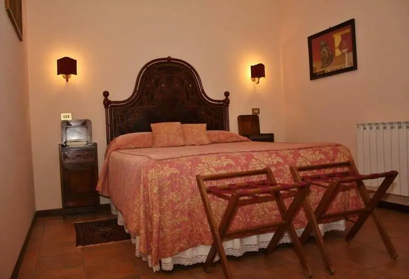Standard-huone, Locanda Salimbeni