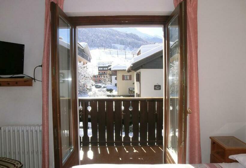 Номер Стандарт, Piccolo Mondo