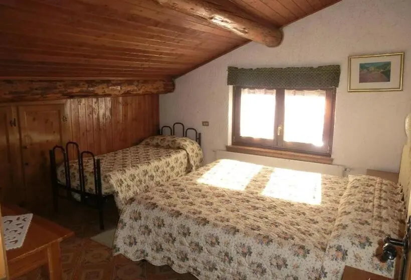 Standard Kolmen Hengen Huone, Piccolo Mondo