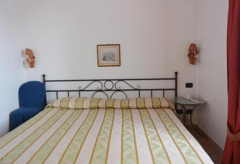 Номер Стандарт, Ristorante Italia