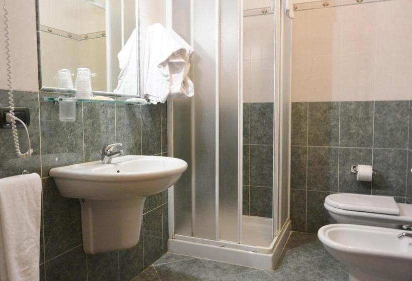 Номер Стандарт Трехместный, Ristorante Italia