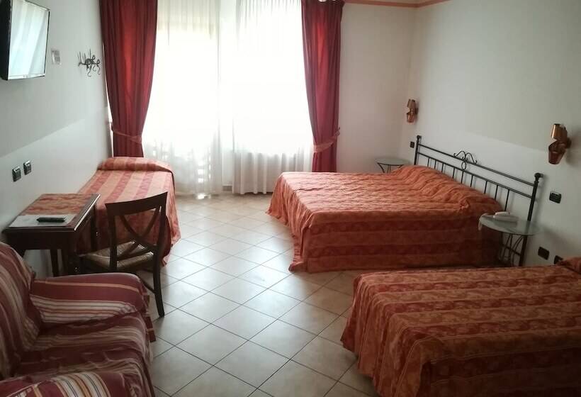 Четырехместный Номер Стандарт, Ristorante Italia