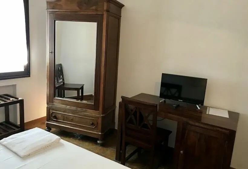 Standard Yhden Hengen Huone, Su Meriagu