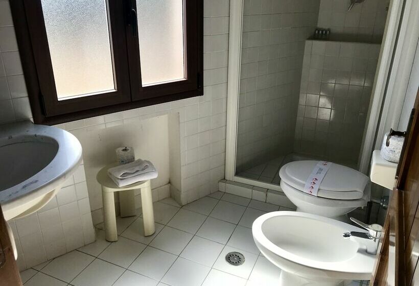 חדר סטנדרט, Su Meriagu