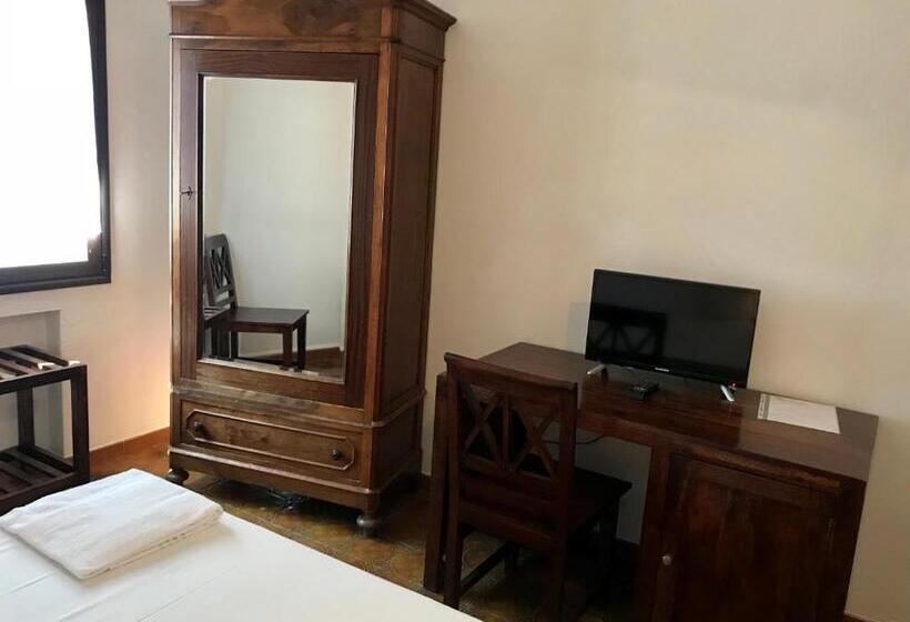 חדר סופריור, Su Meriagu