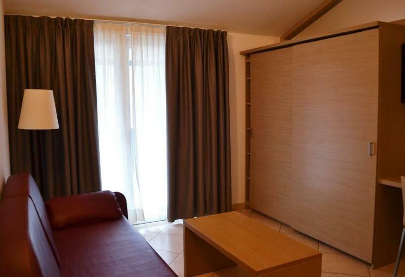 סוויטת ג'וניור, Villa Franca