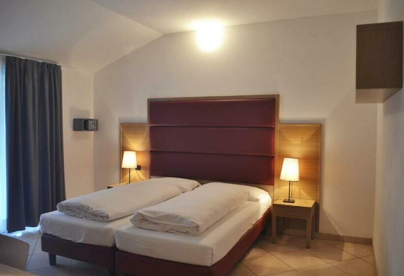 סוויטת ג'וניור, Villa Franca