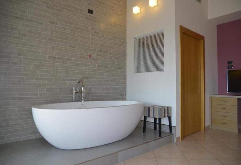 סוויטה, Villa Franca