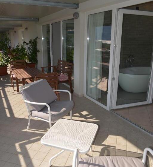 סוויטה, Villa Franca