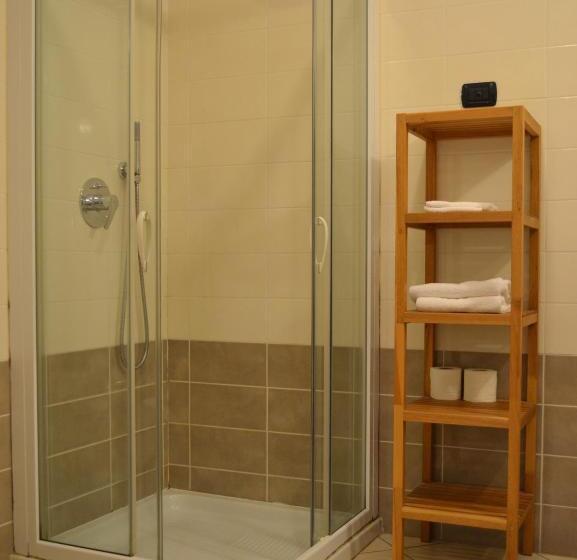 חדר אקונומי, Villa Franca