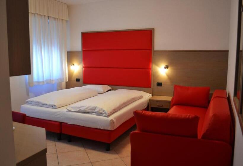 חדר אקונומי, Villa Franca