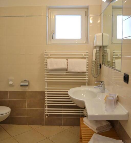 חדר לארבעה סטנדרטי עם מרפסת, Villa Franca