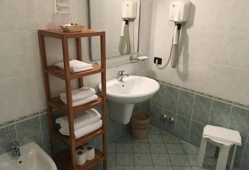 バルコニー付きスタンダードトリプルルーム, Villa Franca
