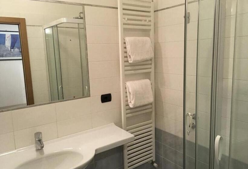 חדר סטנדרט לשלושה עם מרפסת, Villa Franca