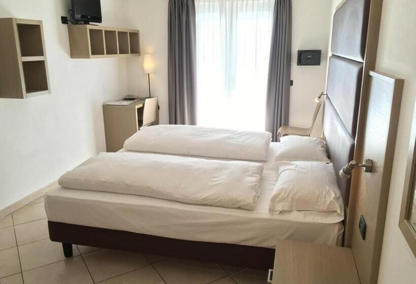 اتاق استاندارد با چشم‌انداز باغ, Villa Franca
