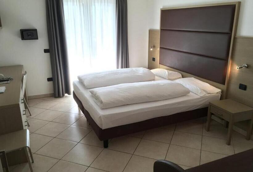 חדר סטנדרט נוף לגינה, Villa Franca