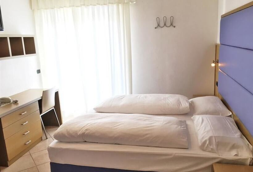 חדר סטנדרט עם מרפסת, Villa Franca