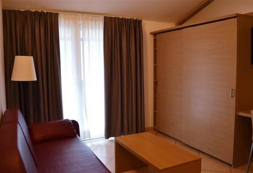 סוויטת ג'וניור, Villa Franca