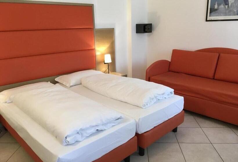 חדר אקונומי, Villa Franca