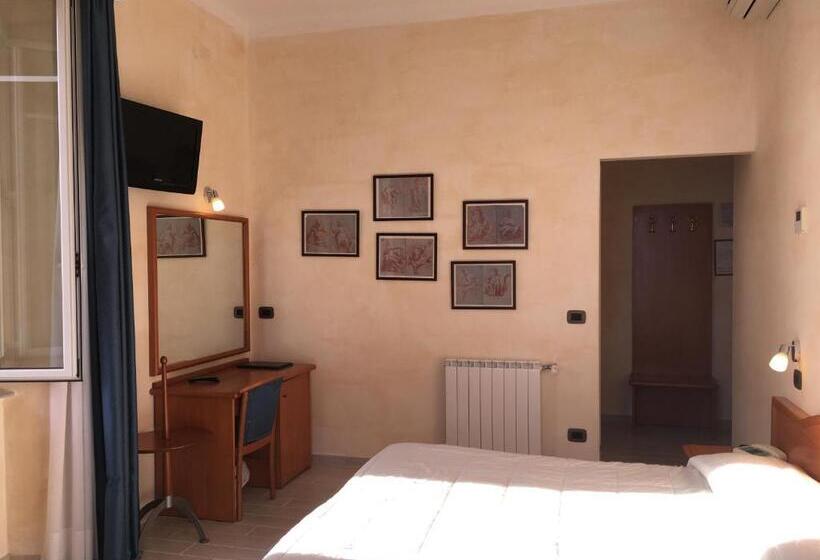 海景标准间带阳台, Villa Igea