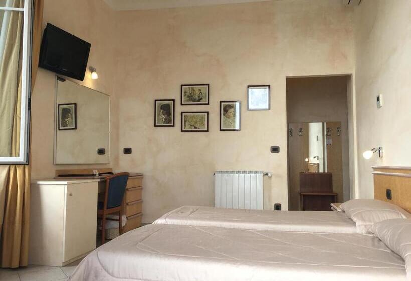 海景标准间带阳台, Villa Igea