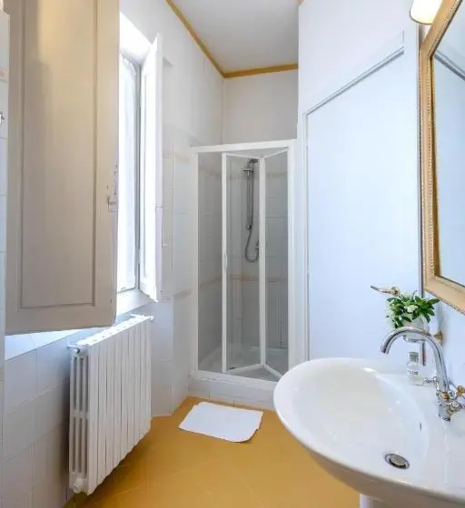 Standard Kolmen Hengen Huone, Villa Liberty