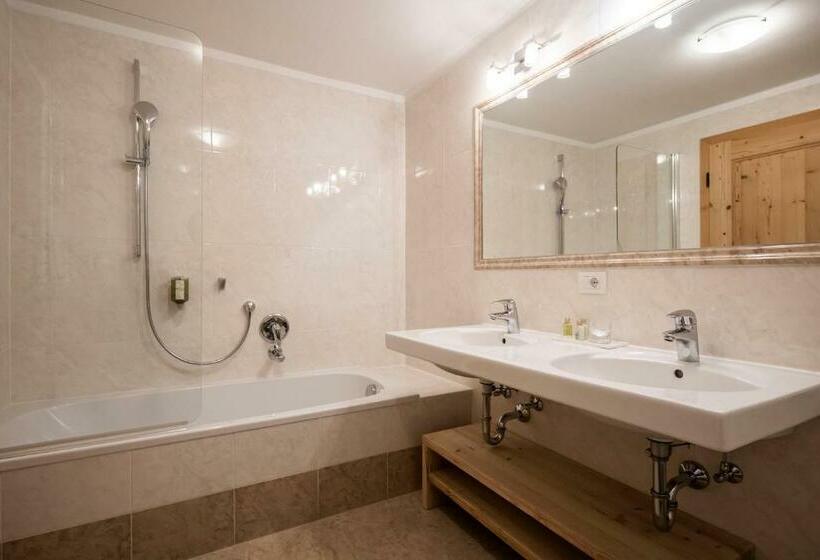 Апартаменты 2 Спальни, Residence Cesa Sassela