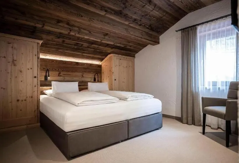 1 Bedroom Penthouse Apartment, Residence Cesa Sassela