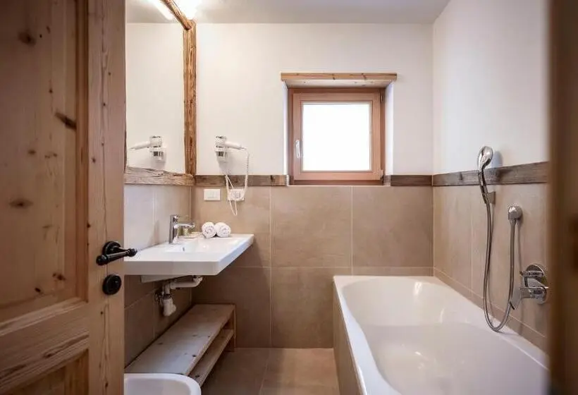 1 Bedroom Penthouse Apartment, Residence Cesa Sassela