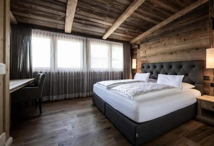 1 Bedroom Penthouse Apartment, Residence Cesa Sassela
