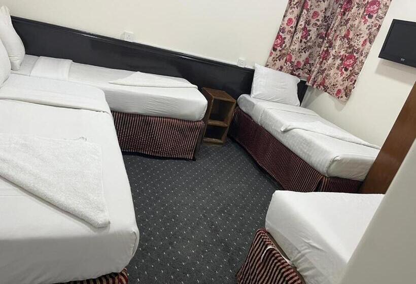 スタンダードトリプルルーム, Burj Al Diyafa Mubarak