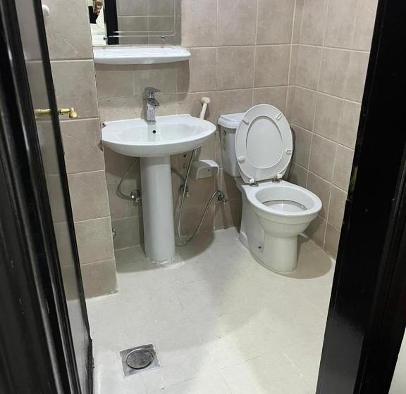 スタンダード4人部屋, Burj Al Diyafa Mubarak