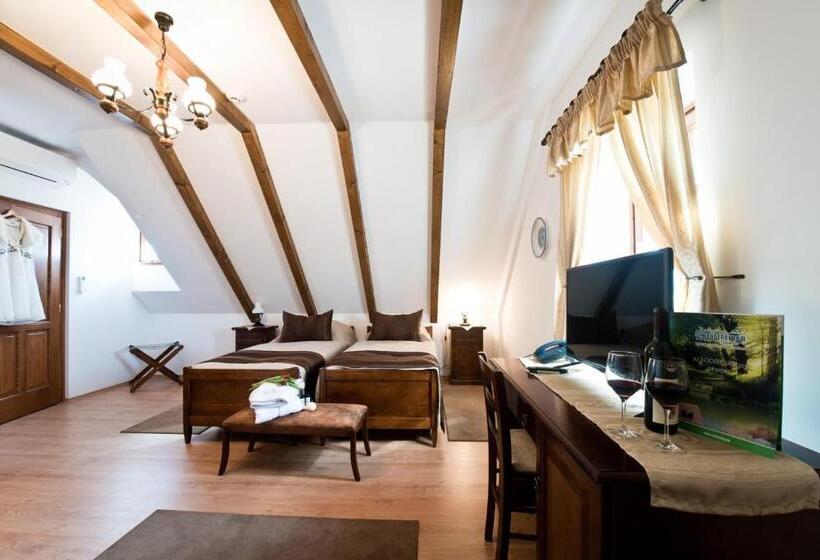 家庭间, Zselicvölgy Szabadidőfarm