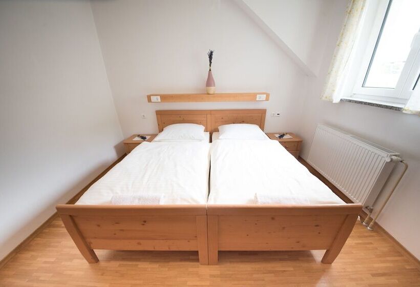 اتاق استاندارد, Tourist Farm Pr Dovar